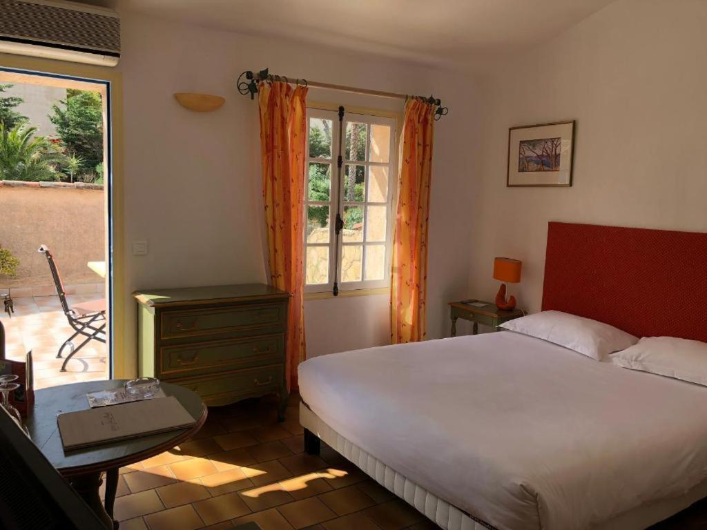 Hotel Jas Neuf Sainte-Maxime Ruang foto